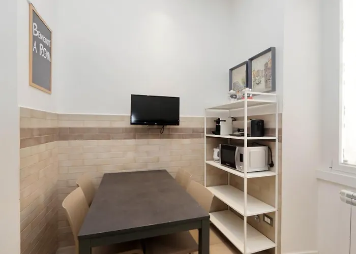 Apartamento Vatican Museum Bright Up To 8 People Roma